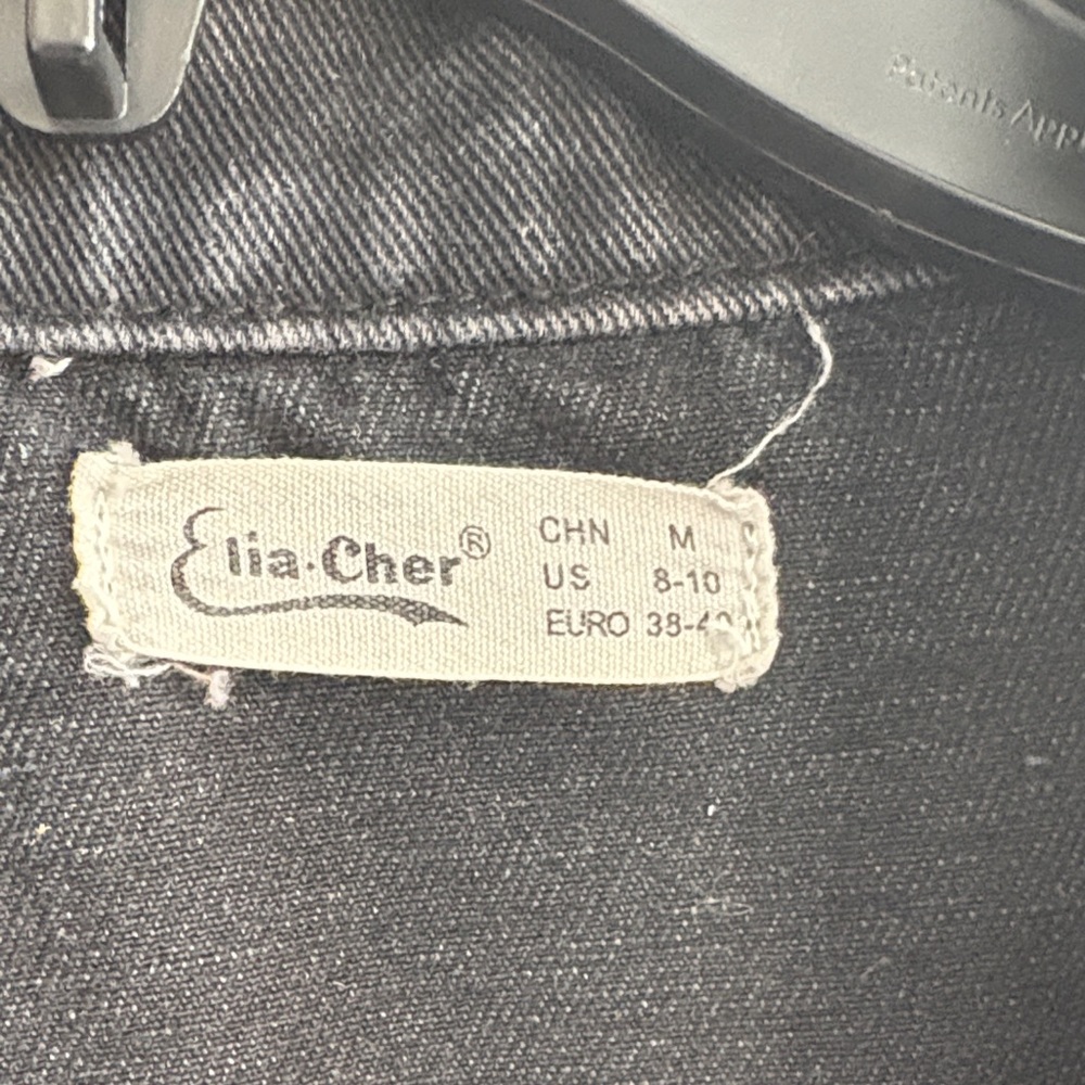 Cropped Black Denim Jacket - Picture 2 of 3